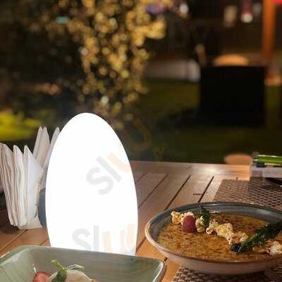 ‪olival Eatery & Bar‬