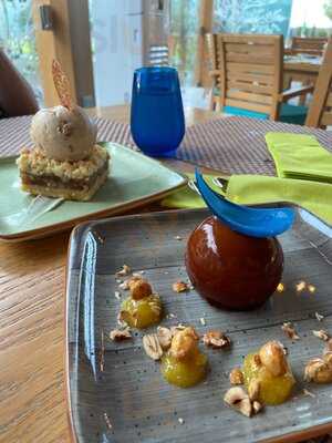 ‪olival Eatery & Bar‬