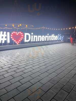 ‪dinner In The Sky‬