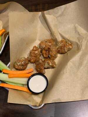 ‪buffalo Wild Wings‬