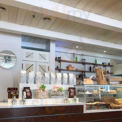 ‪breaking Bread‬