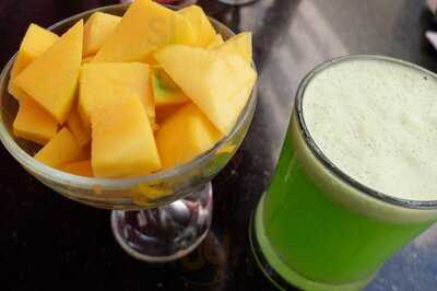 ‪sandwich Club Restaurant & Cafeteria‬