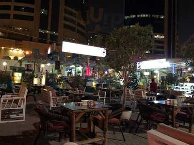 مطعم و مقهى كريك فيو