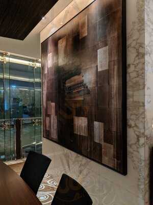 ‪the Authors' Lounge‬