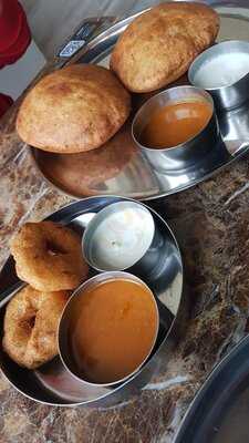 ‪veg Hut Restaurant‬