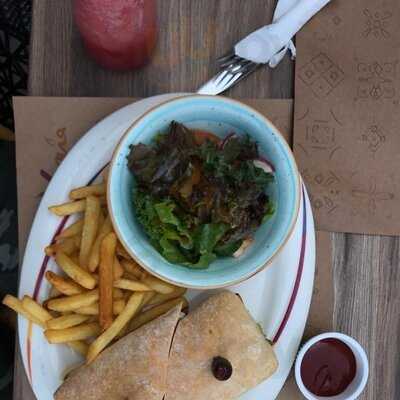 ‪xenia Cafe Lounge‬