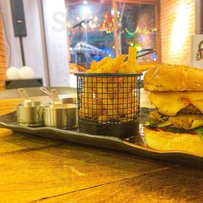 ‪the Flipside Restobar‬