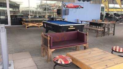 ‪victory Games And Café‬