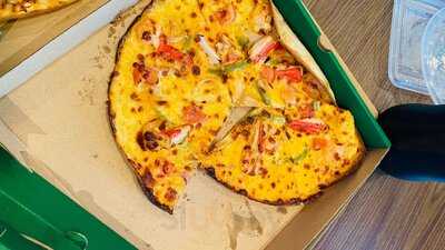 ‪the Pizza Company‬