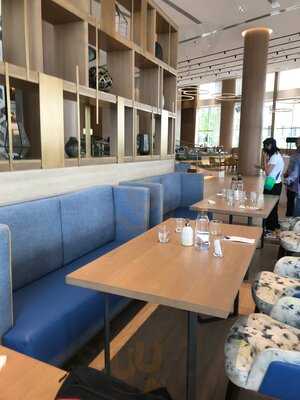 ‪81 All Day Dining‬