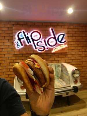 ‪the Flipside Restobar‬