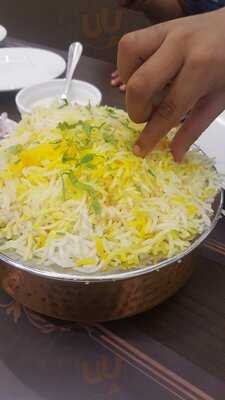 ‪shahi Tadka Restaurant‬