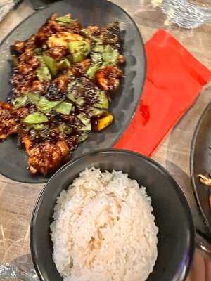 ‪chang's Golden Dragon‬