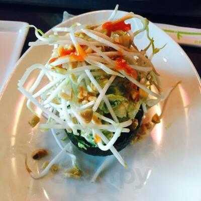 ‪twist Asian Kitchen‬