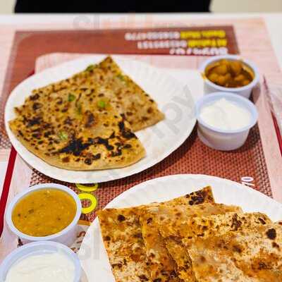 ‪paratha 'n Rolls‬