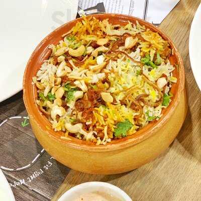 ‪paratha 'n Rolls‬