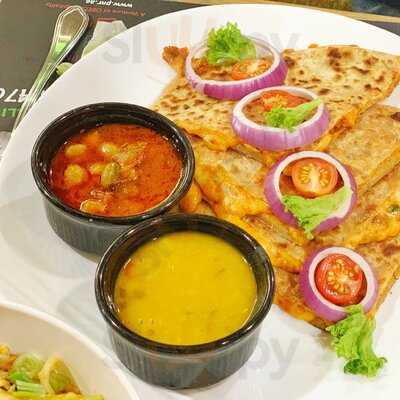 ‪paratha 'n Rolls‬