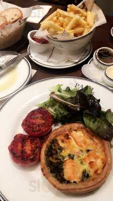 ‪paul Bakery & Restaurant‬