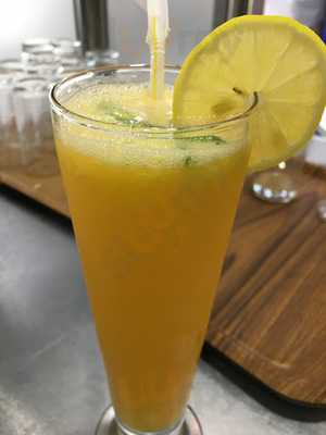 ‪garlic Routes Restaurant‬