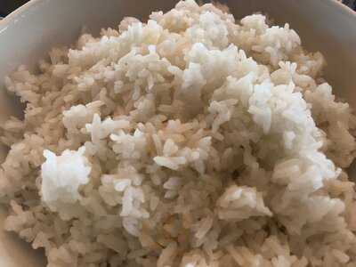 ‪ari - Poolside Restaurant & Bar‬