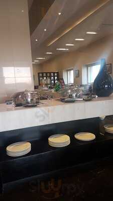 ‪metro Restaurant‬