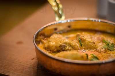 ‪rolls N'kababs‬