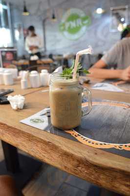 ‪rolls N'kababs‬