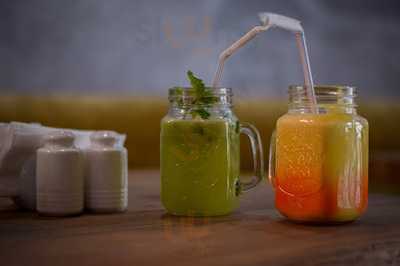 ‪rolls N'kababs‬