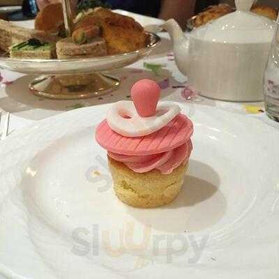 ‪library Lounge‬