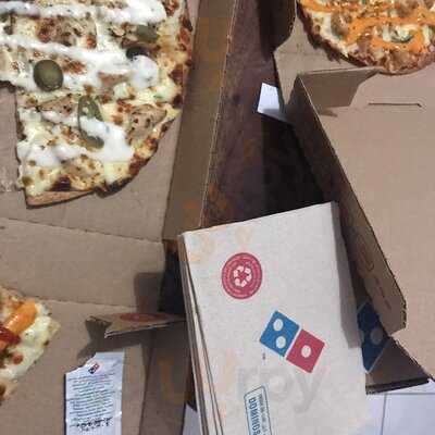 ‪domino's Pizza‬