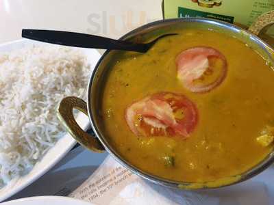 ‪eat & Drink Restaurant‬