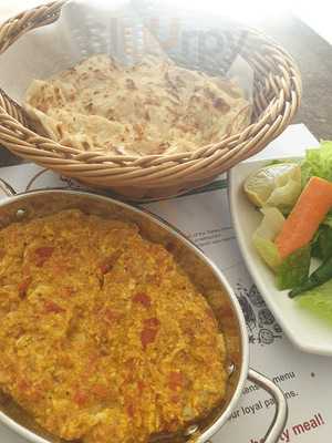 ‪eat & Drink Restaurant‬