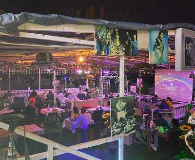 مطعم و مقهى كريك فيو