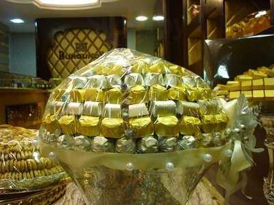 ‪burgundy Sweets‬