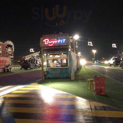 ‪burger Pit‬
