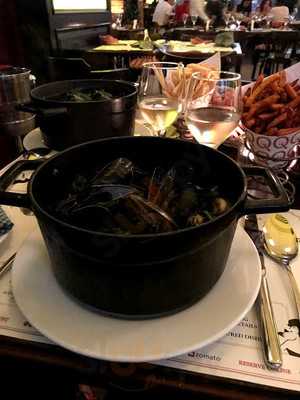 ‪apachi Restaurant & Cafe‬