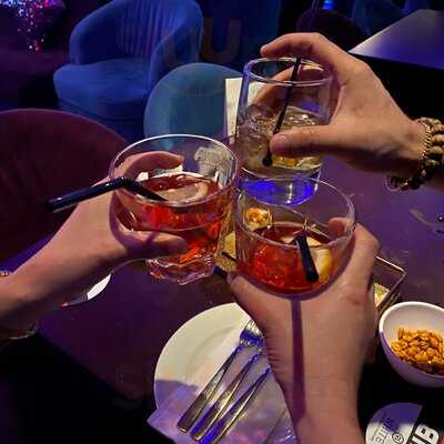 ‪the Liquid Lounge‬