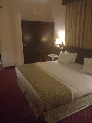 ‪claridge Hotel‬