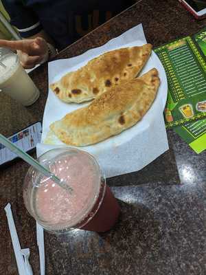 ‪fatayer Ala Al Tayer Cafeteria & Restaurant‬