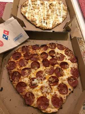 ‪domino's Pizza‬
