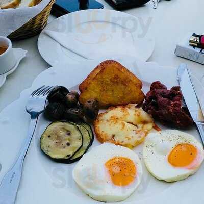 ‪fourni De Pierre‬