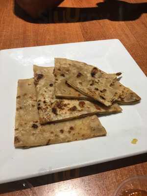 ‪beans And Bites‬