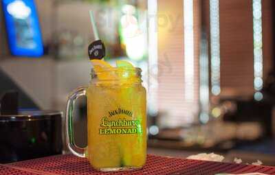 ‪bricks Sports Lounge‬