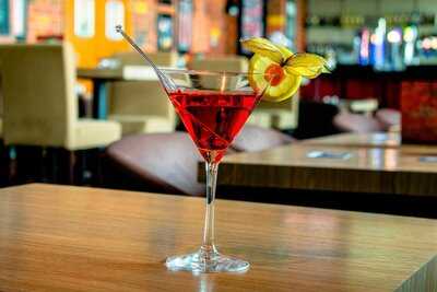 ‪bricks Sports Lounge‬