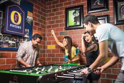 ‪bricks Sports Lounge‬