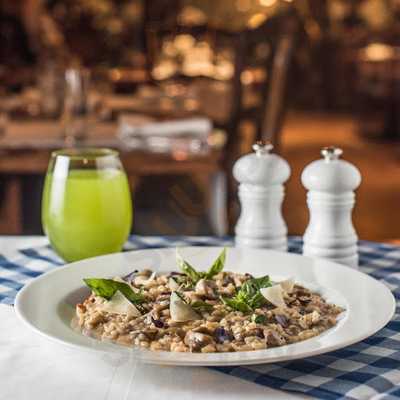 ‪carino's Italian Grill‬