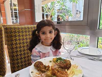 ‪parsian Restaurant‬