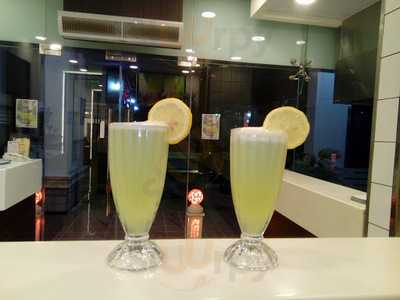 ‪wrap & Roll Haandi Restaurant‬