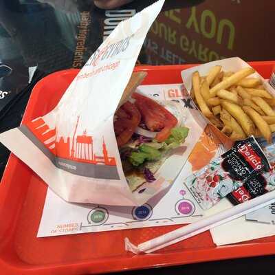 ‪doner And Gyros‬