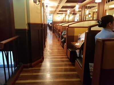 ‪uno Chicago Grill‬